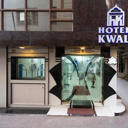 Hotel Kwality New Delhi Exteriör bild