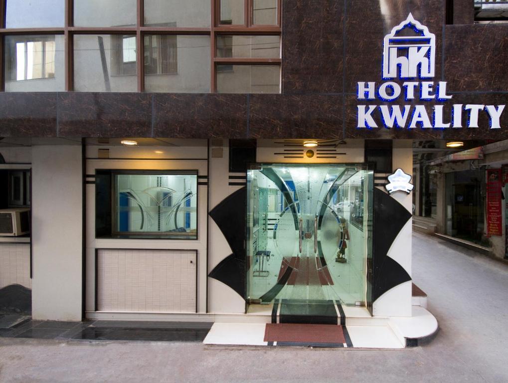 Hotel Kwality New Delhi Exteriör bild